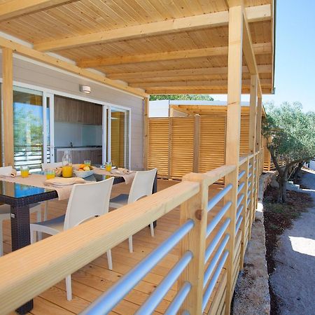 פונאנט Mobile Homes And Apartments St,Denis מראה חיצוני תמונה
