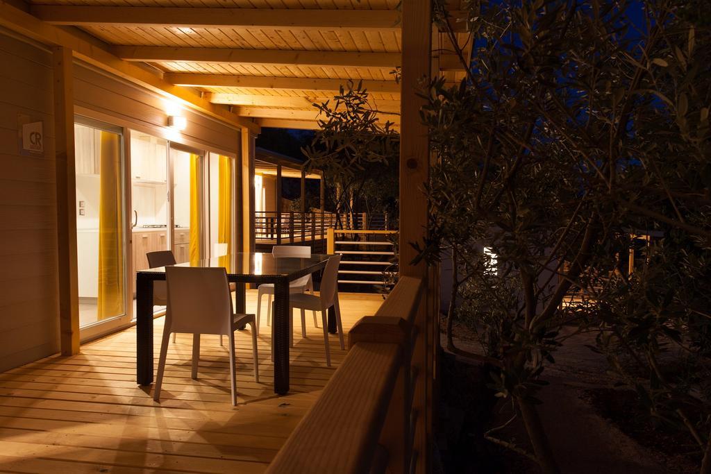 פונאנט Mobile Homes And Apartments St,Denis מראה חיצוני תמונה