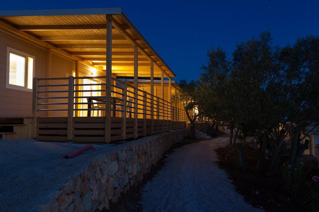 פונאנט Mobile Homes And Apartments St,Denis מראה חיצוני תמונה