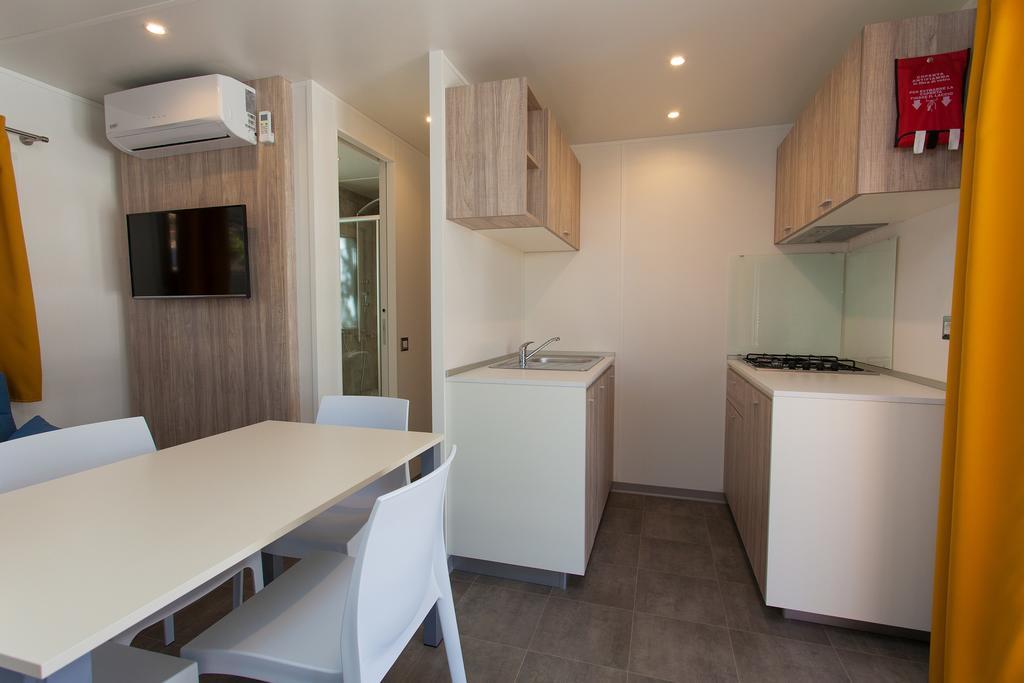 פונאנט Mobile Homes And Apartments St,Denis מראה חיצוני תמונה