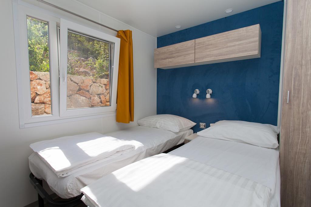 פונאנט Mobile Homes And Apartments St,Denis מראה חיצוני תמונה